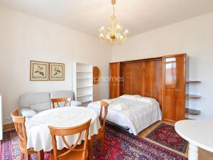 Pronájem bytu 1+kk, Praha - Vinohrady, Italská, 44 m2