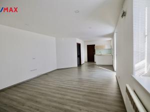 Pronájem kanceláře, Ludgeřovice, Hlučínská, 530 m2