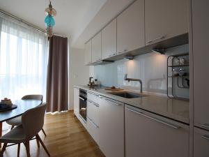 Pronájem bytu 2+kk, Praha - Žižkov, Pitterova, 76 m2