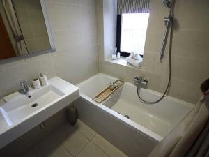 Pronájem bytu 2+kk, Praha - Žižkov, Pitterova, 76 m2