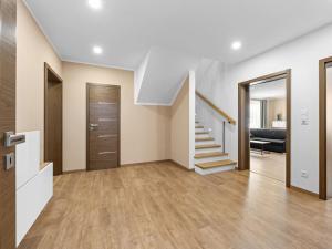 Prodej rodinného domu, Hrádek, 281 m2