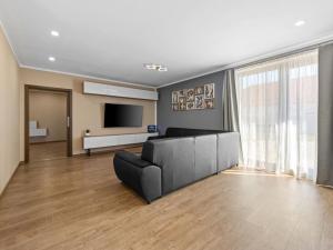 Prodej rodinného domu, Hrádek, 281 m2