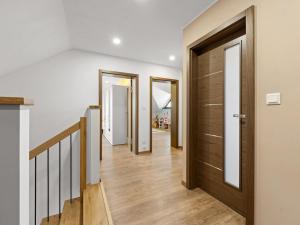 Prodej rodinného domu, Hrádek, 281 m2
