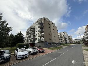 Pronájem bytu 1+kk, Praha - Střížkov, Zakšínská, 32 m2
