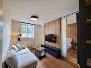 Pronájem bytu 1+1, Praha, Peckova, 38 m2
