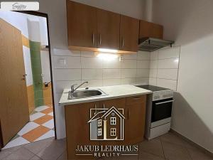 Prodej bytu 2+kk, Týn nad Vltavou, Legií, 72 m2