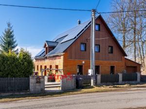 Prodej rodinného domu, Hora Svatého Šebestiána - Nová Ves, 325 m2