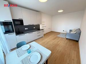 Prodej bytu 2+kk, Chrudim, Hradištní, 42 m2