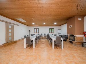Prodej ubytování, Řeka, 250 m2