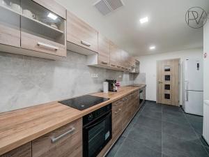Prodej ubytování, Řeka, 250 m2