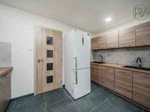 Prodej ubytování, Řeka, 250 m2
