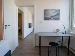Pronájem bytu 2+kk, Praha - Vinohrady, Perucká, 42 m2