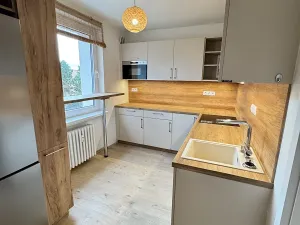 Pronájem bytu 3+1, Unhošť, 1. máje, 76 m2