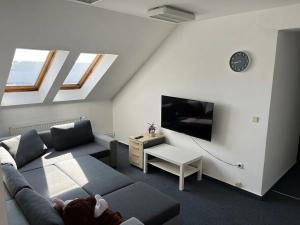 Pronájem bytu 1+kk, Pardubice, Smilova, 20 m2
