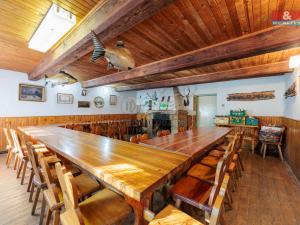 Prodej obchodního prostoru, Okrouhlá, 174 m2