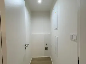 Pronájem bytu 1+kk, Praha - Štěrboholy, K učilišti, 39 m2