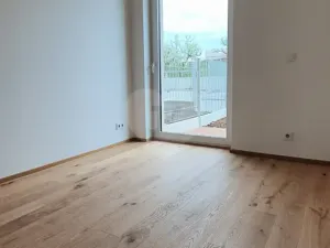 Pronájem bytu 2+kk, Praha - Královice, Ke Tvrzi, 38 m2