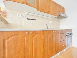 Pronájem bytu 2+kk, Praha - Horní Měcholupy, Veronské nám., 45 m2