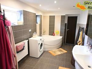 Prodej rodinného domu, Vitiněves, 290 m2