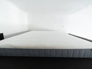 Pronájem bytu 1+1, Praha, Na Švihance, 28 m2