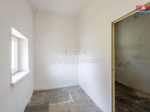 Prodej bytu 3+1, Žandov, Děčínská, 103 m2