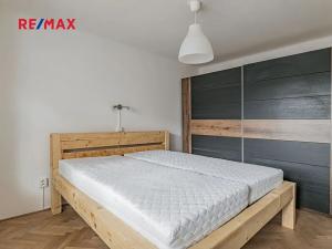 Pronájem bytu 2+1, Jindřichův Hradec, Tovární, 58 m2