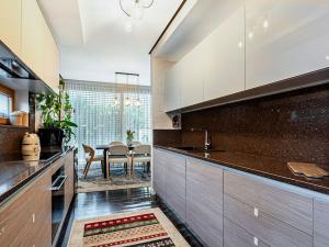 Pronájem bytu 4+1, Praha - Chodov, 250 m2