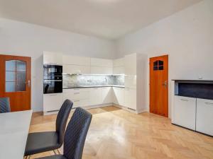 Pronájem bytu 3+1, Olomouc, Riegrova, 100 m2
