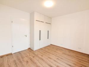 Pronájem bytu 3+kk, Praha - Modřany, Zlochova, 72 m2