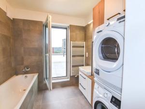 Pronájem bytu 3+kk, Praha - Modřany, Zlochova, 92 m2