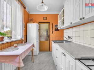 Prodej bytu 3+1, Chrudim - Chrudim IV, Na Rozhledně, 62 m2