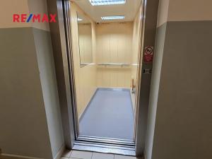 Pronájem bytu 1+kk, Klecany, V Honech, 30 m2