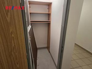 Pronájem bytu 1+kk, Klecany, V Honech, 30 m2