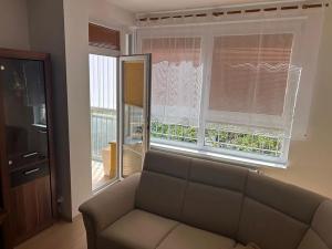 Pronájem bytu 2+kk, Praha - Střížkov, Zakšínská, 55 m2