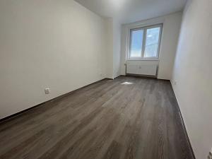 Pronájem bytu 2+kk, Brno, Bratislavská, 40 m2