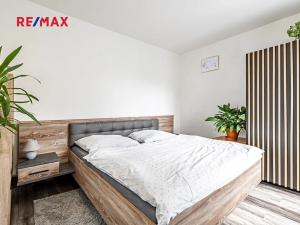 Pronájem bytu 1+1, Jindřichův Hradec, sídliště U Nádraží, 36 m2