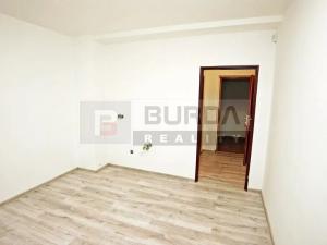 Pronájem bytu 1+kk, Neratovice, 21 m2