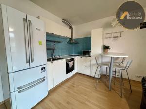 Prodej bytu 1+kk, Praha - Košíře, Pod Klamovkou, 48 m2