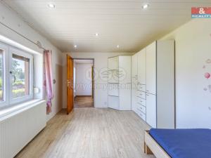 Prodej rodinného domu, Holany, 230 m2