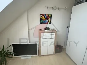 Pronájem bytu 2+kk, Kolín, Zličská, 50 m2