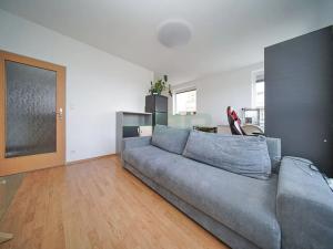 Pronájem bytu 2+kk, Praha - Vysočany, 66 m2