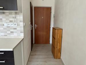 Pronájem bytu 1+1, Plzeň, Macháčkova, 36 m2