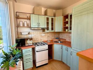 Prodej bytu 2+kk, Praha - Kobylisy, Havlínova, 40 m2