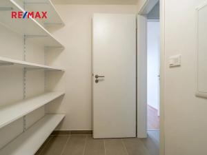 Pronájem bytu 2+kk, Praha - Kamýk, Zimova, 55 m2