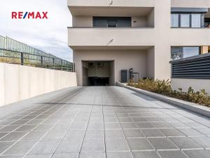 Pronájem bytu 2+kk, Praha - Kamýk, Zimova, 55 m2