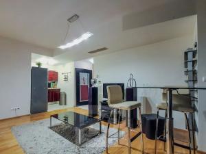 Pronájem bytu 2+kk, Praha - Žižkov, Pitterova, 65 m2