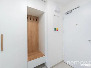 Pronájem bytu 1+kk, Praha - Nusle, Muzikova, 32 m2