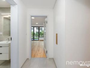 Pronájem bytu 1+kk, Praha - Nusle, Muzikova, 32 m2