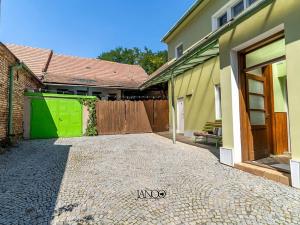 Prodej rodinného domu, Hovorany, 180 m2