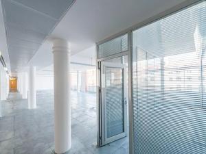 Pronájem kanceláře, Praha - Karlín, Křižíkova, 436 m2